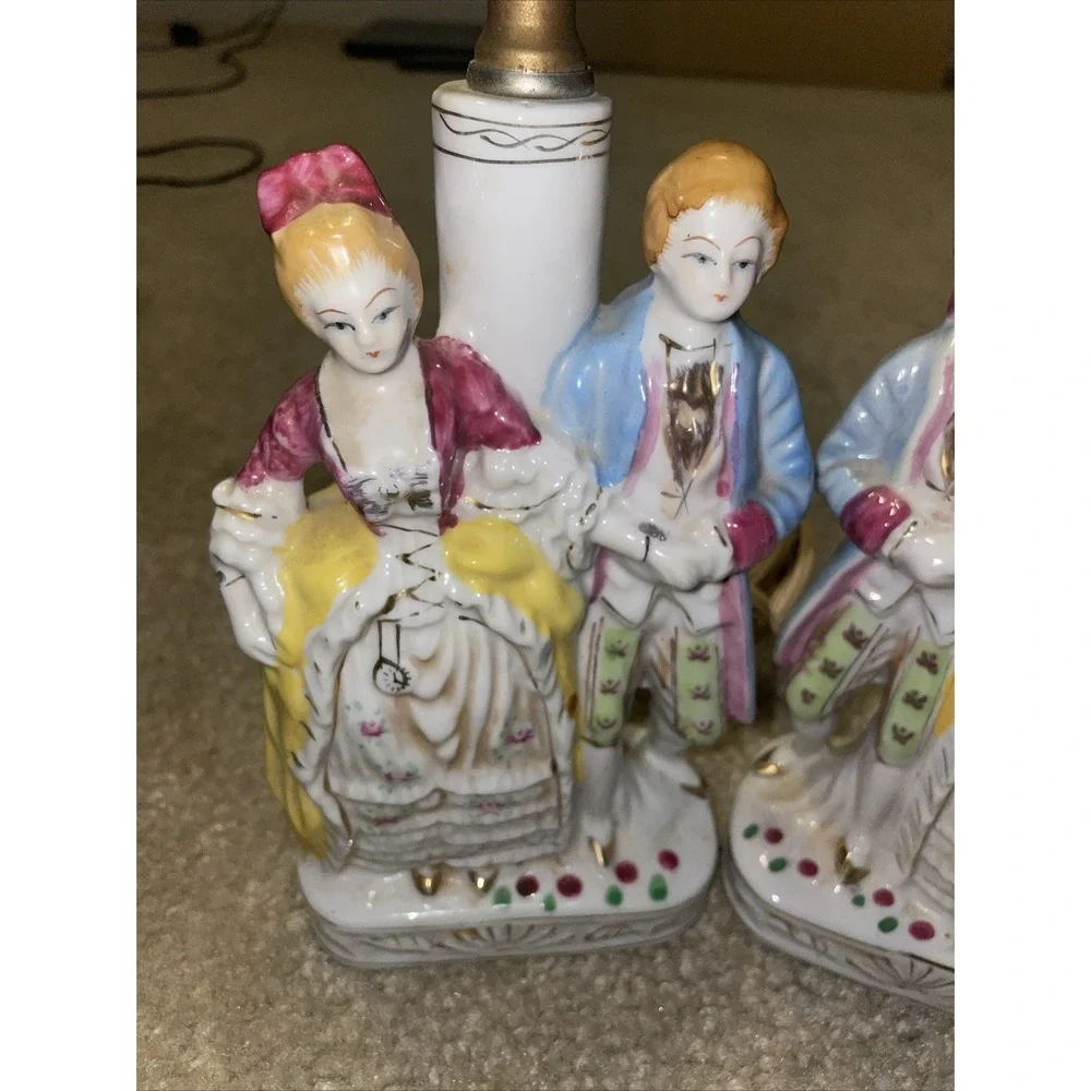 Vintage Porcelain Colonial Couple Table Lamps Pair Hand Painted Made in Japan